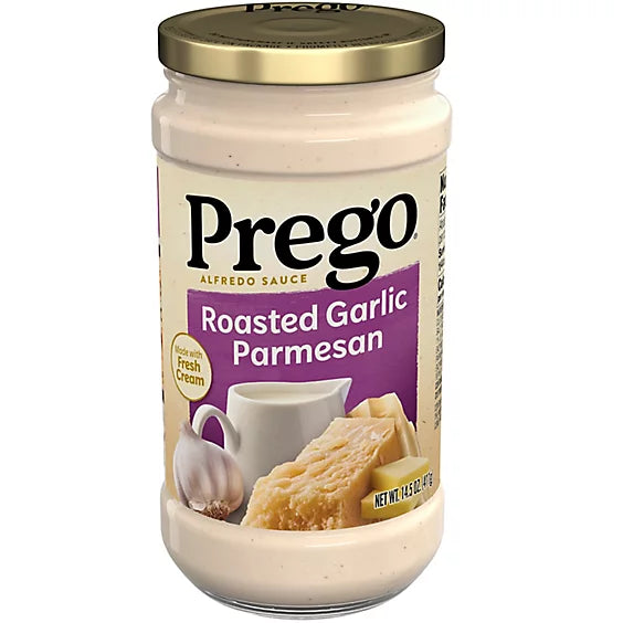 Prego Alfredo Pasta Sauce with Roasted Garlic and Parmesan Cheese - 14.5 Oz